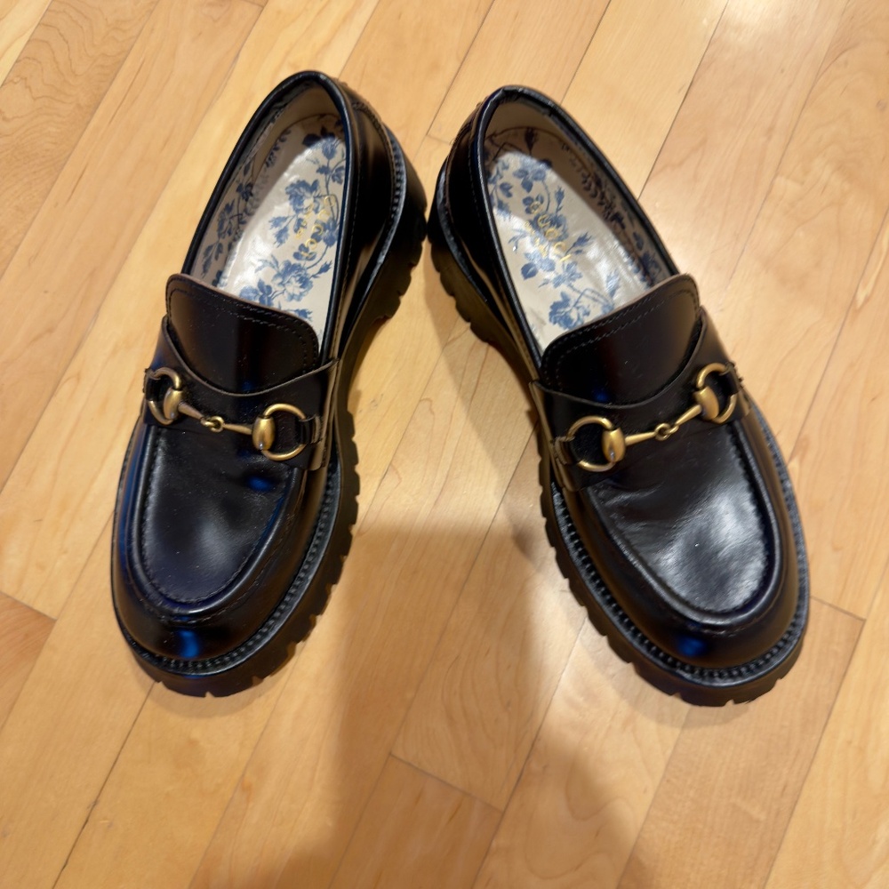 Authentic GUCCI Lug Sole Loafers 38.5